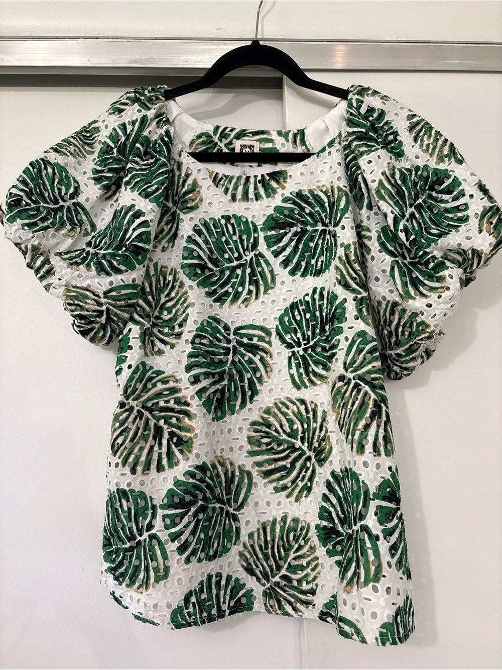 NWT Anne Klein size S White Eyelet Monstera Puff Sleeve Top 100% Cotton